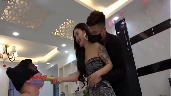 chinese femdom couple